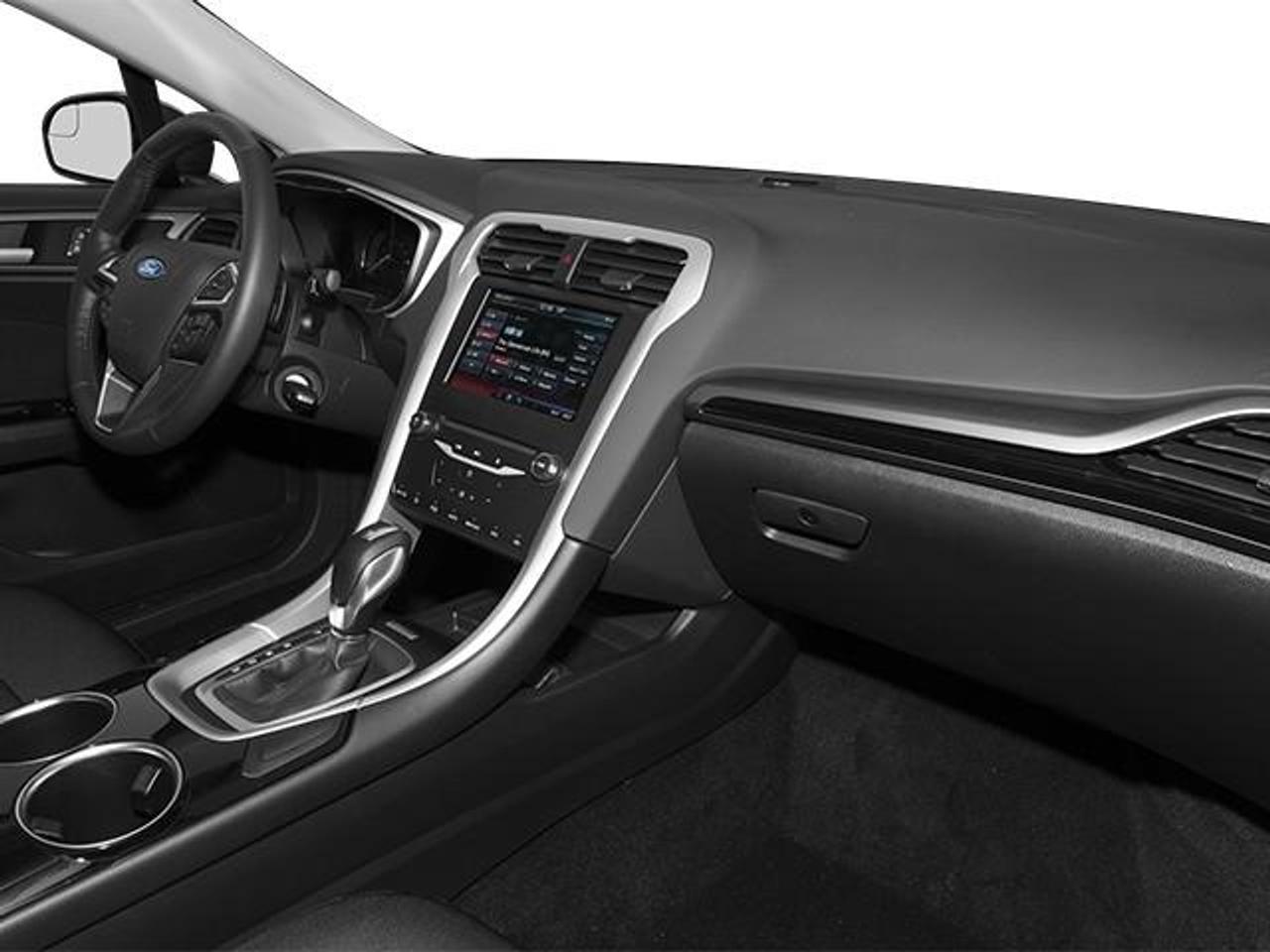 2014 Ford Fusion SE 4dr Front-wheel Drive Sedan Photo