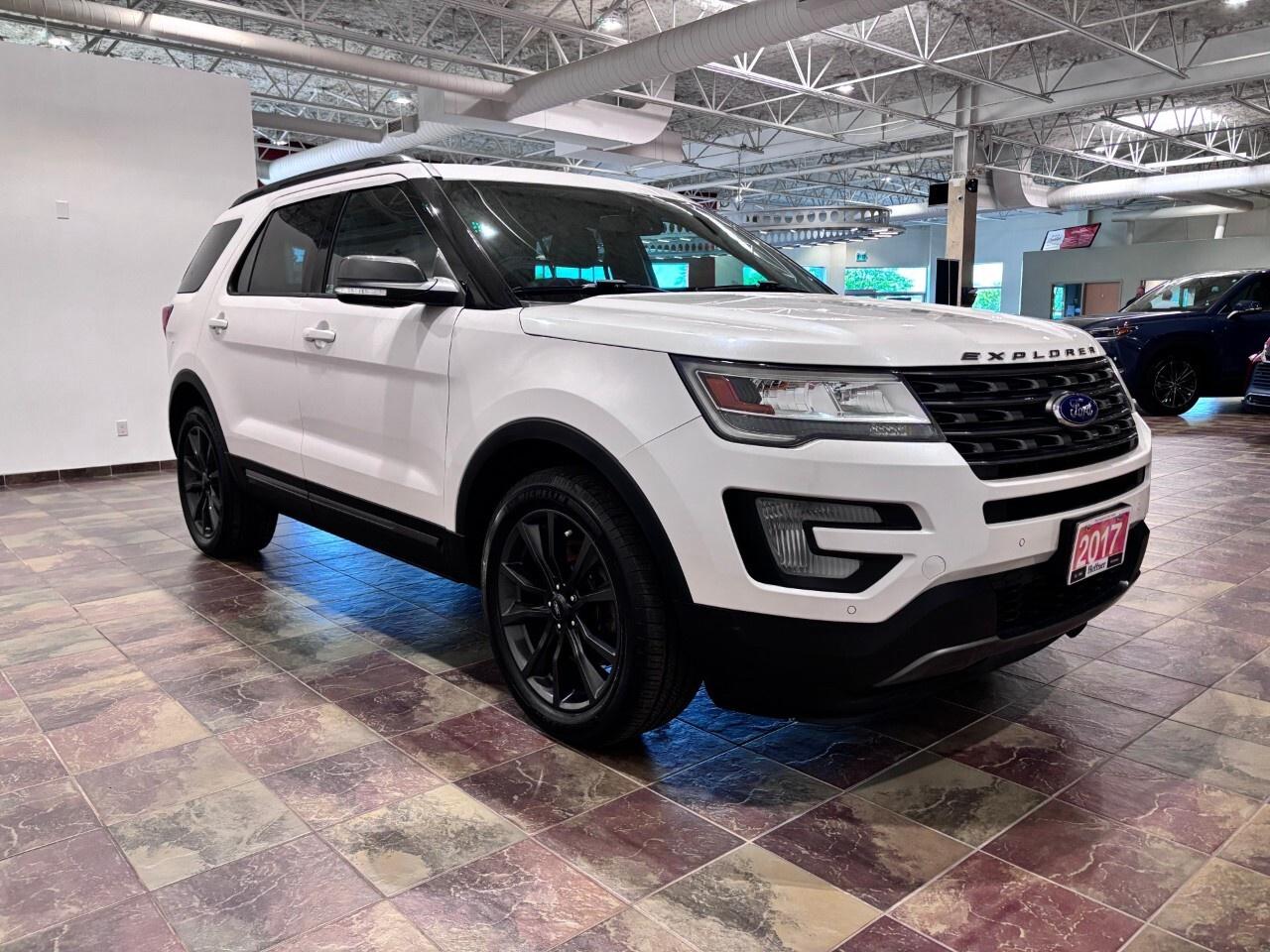 2017 Ford Explorer 4WD 4dr XLT Photo