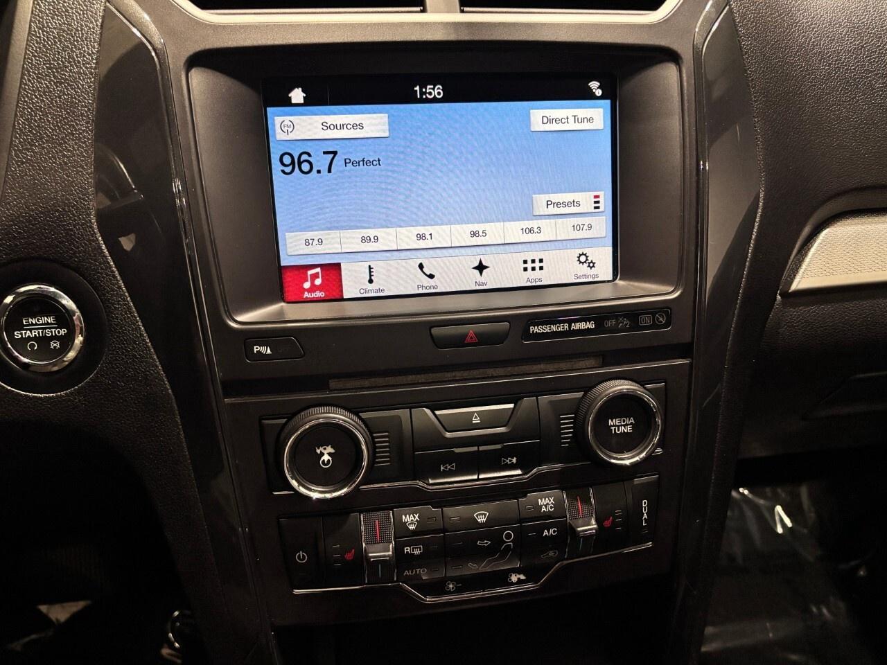 2017 Ford Explorer 4WD 4dr XLT Photo