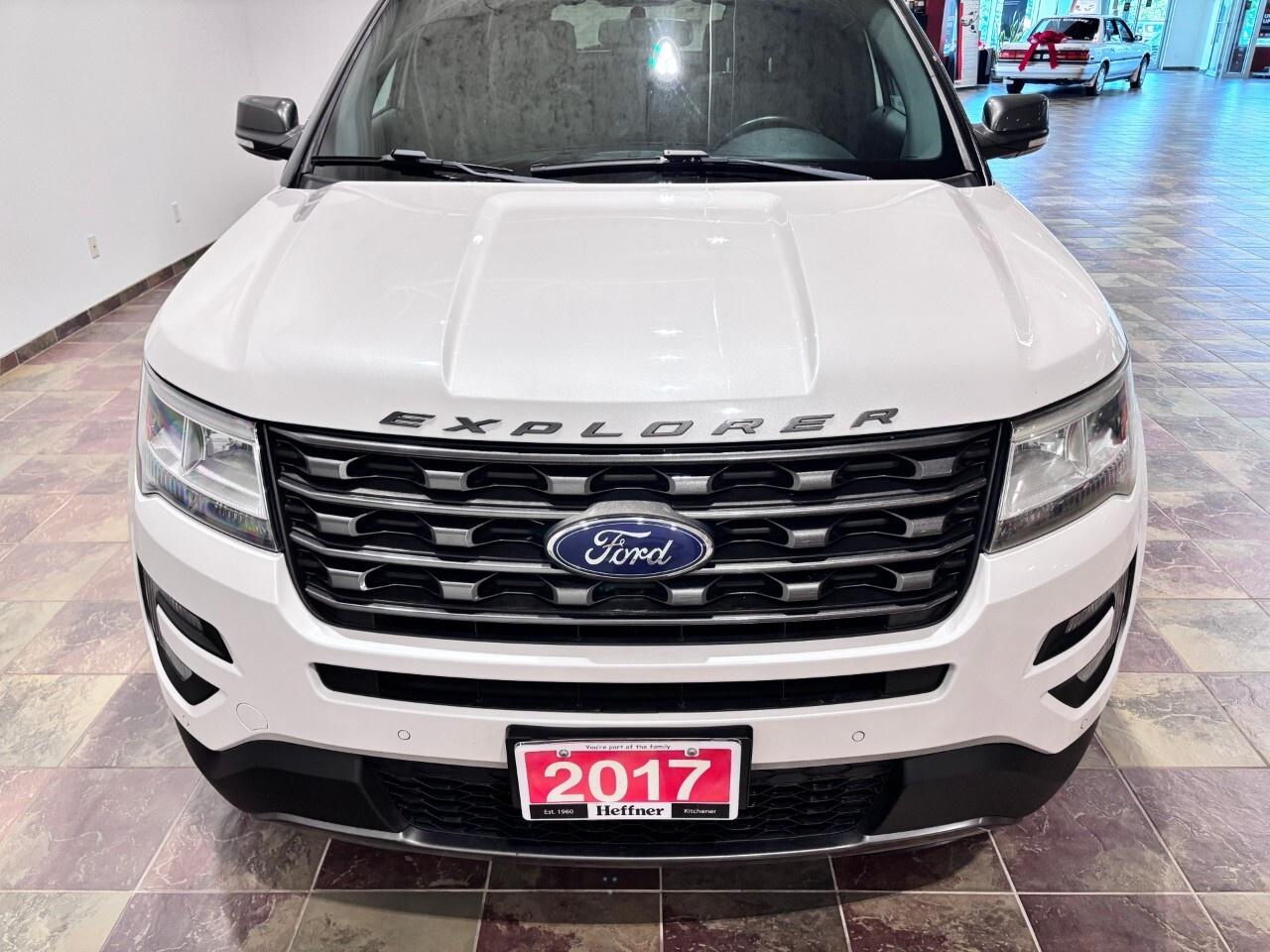 2017 Ford Explorer 4WD 4dr XLT Photo