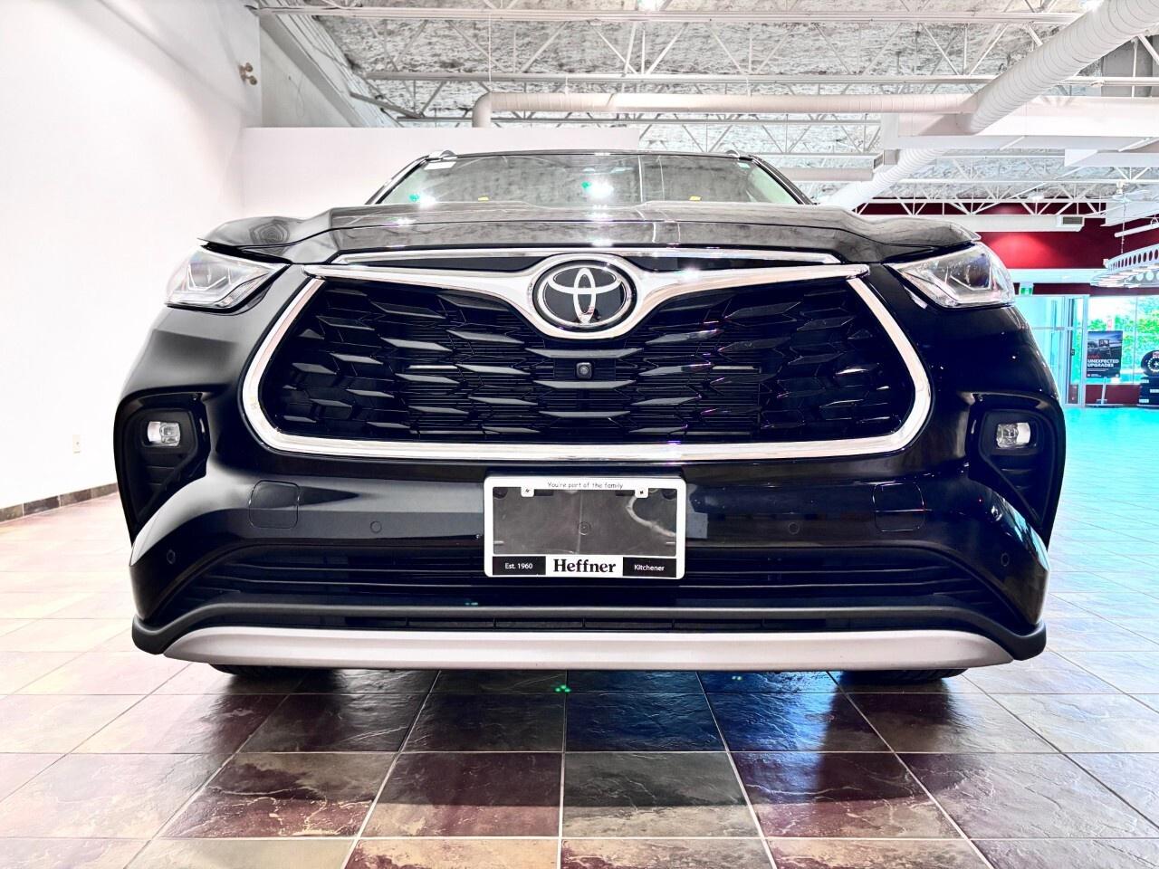 2026 Toyota Highlander HYBRID Limited AWD Photo