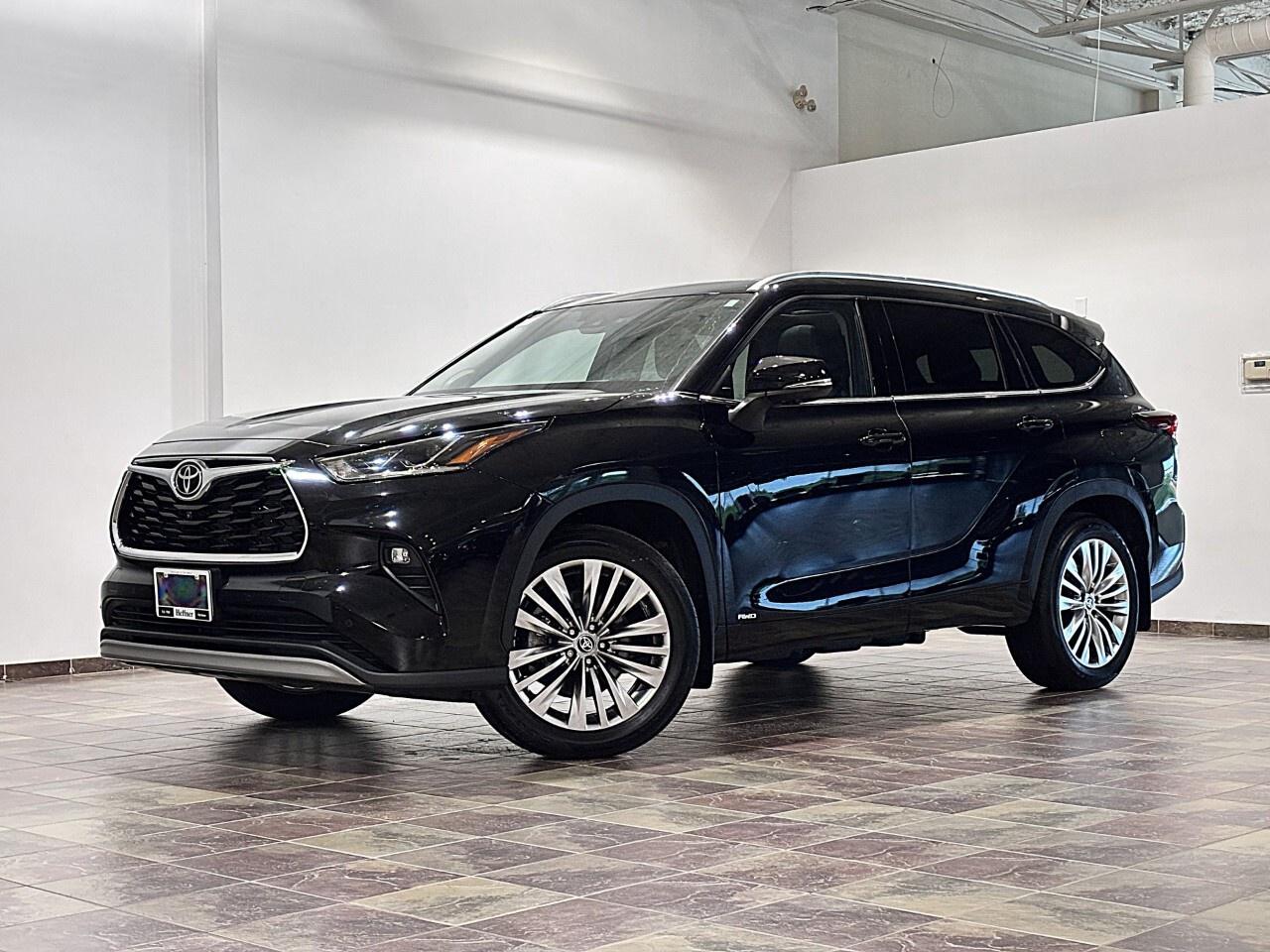 2026 Toyota Highlander HYBRID Limited AWD Photo