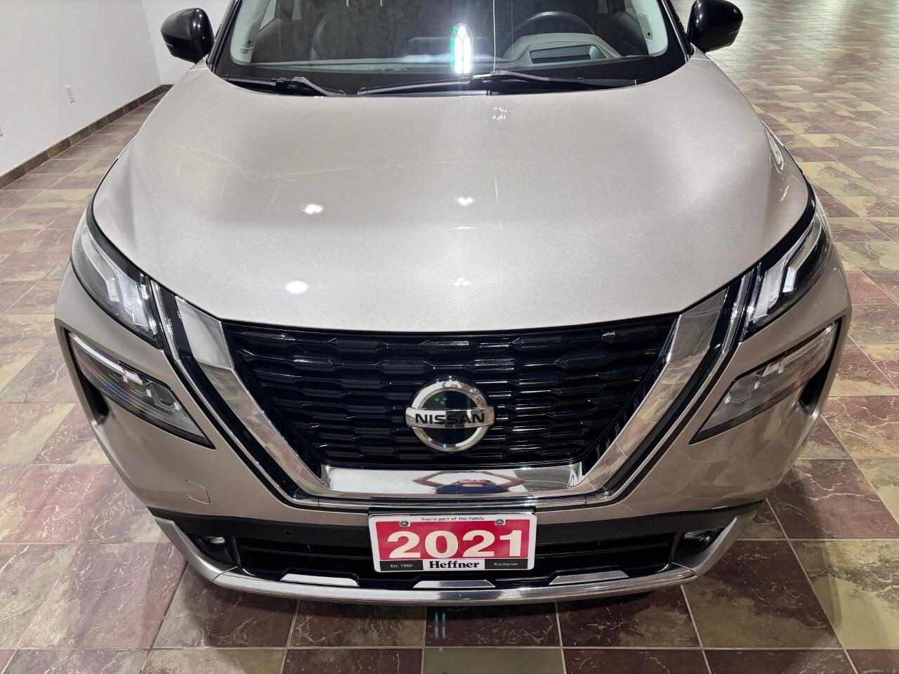 2021 Nissan Rogue AWD Platinum Photo