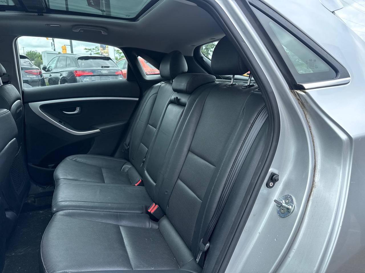 2016 Hyundai Elantra GT Limited (A6) 4dr Hatchback Photo