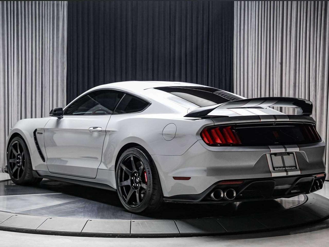 2017 Ford Mustang SHELBY GT350R 5.2L V8  CARBONRIMS LOWKM NOACCIDENT Photo