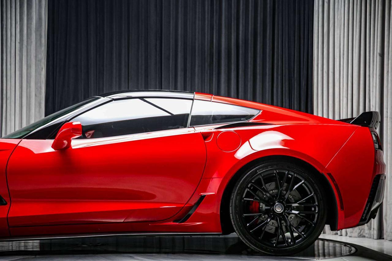 2016 Chevrolet Corvette Z06 3LZ 650HP MANUAL COMPSEAT CARBNEXT NOACDNT Photo