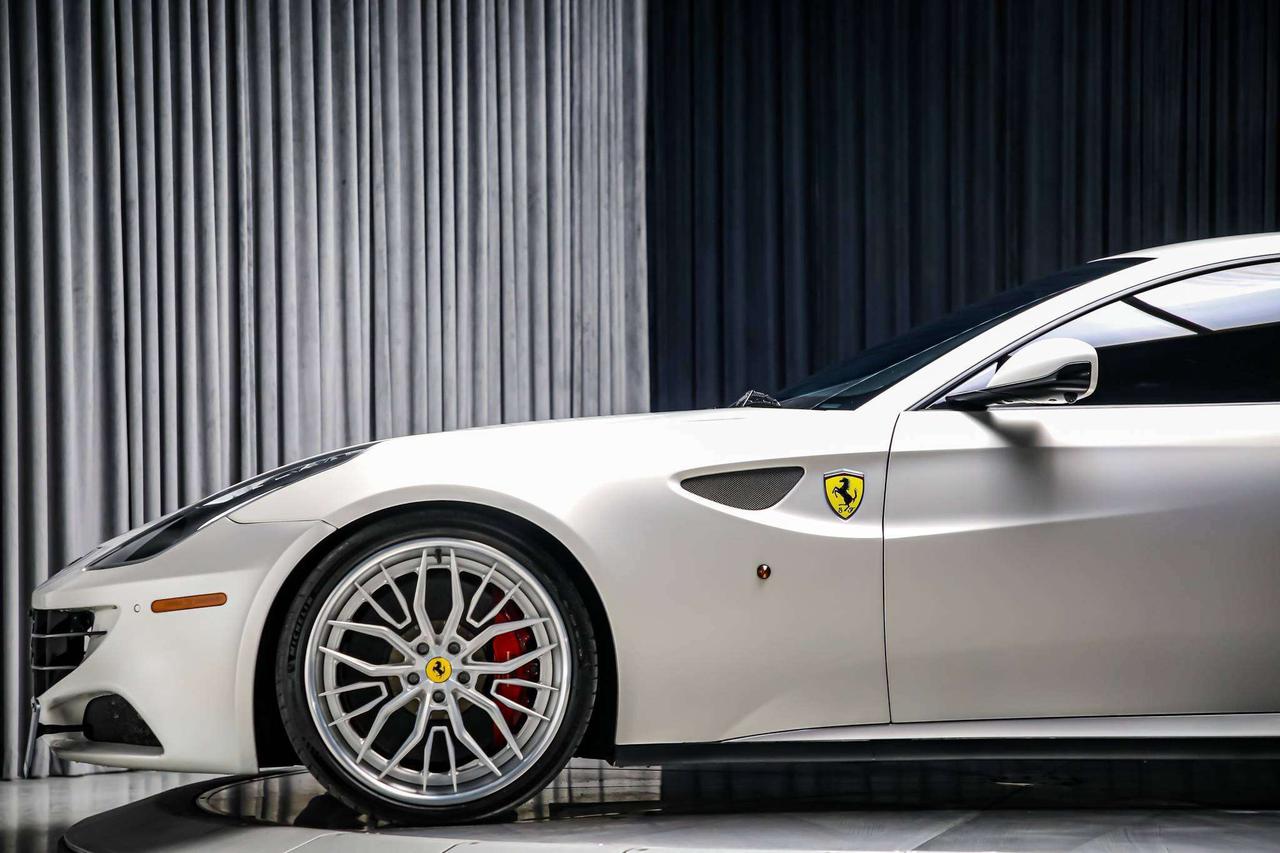 2012 Ferrari FF V12 AWD 651 HP  CARBONINT 21INCHRIMS FULLPPF Photo