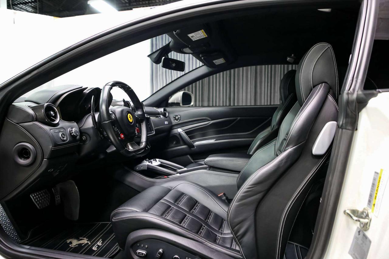 2012 Ferrari FF V12 AWD 651 HP  CARBONINT 21INCHRIMS FULLPPF Photo