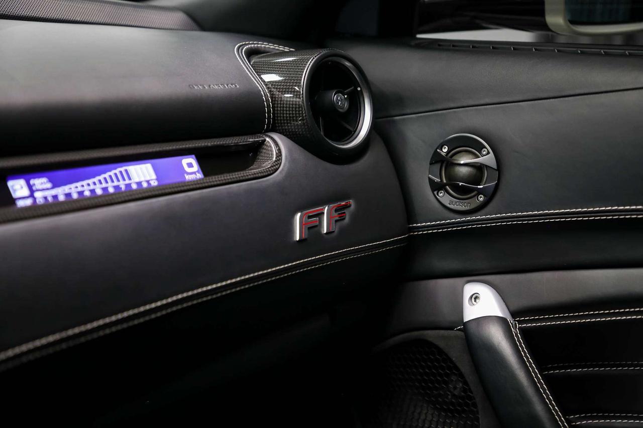 2012 Ferrari FF V12 AWD 651 HP  CARBONINT 21INCHRIMS FULLPPF Photo
