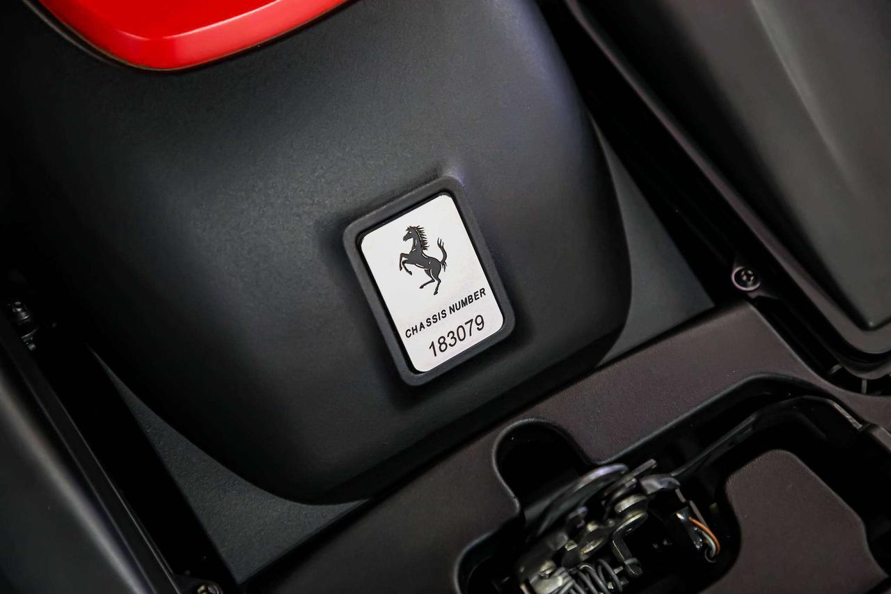 2012 Ferrari FF V12 AWD 651 HP  CARBONINT 21INCHRIMS FULLPPF Photo