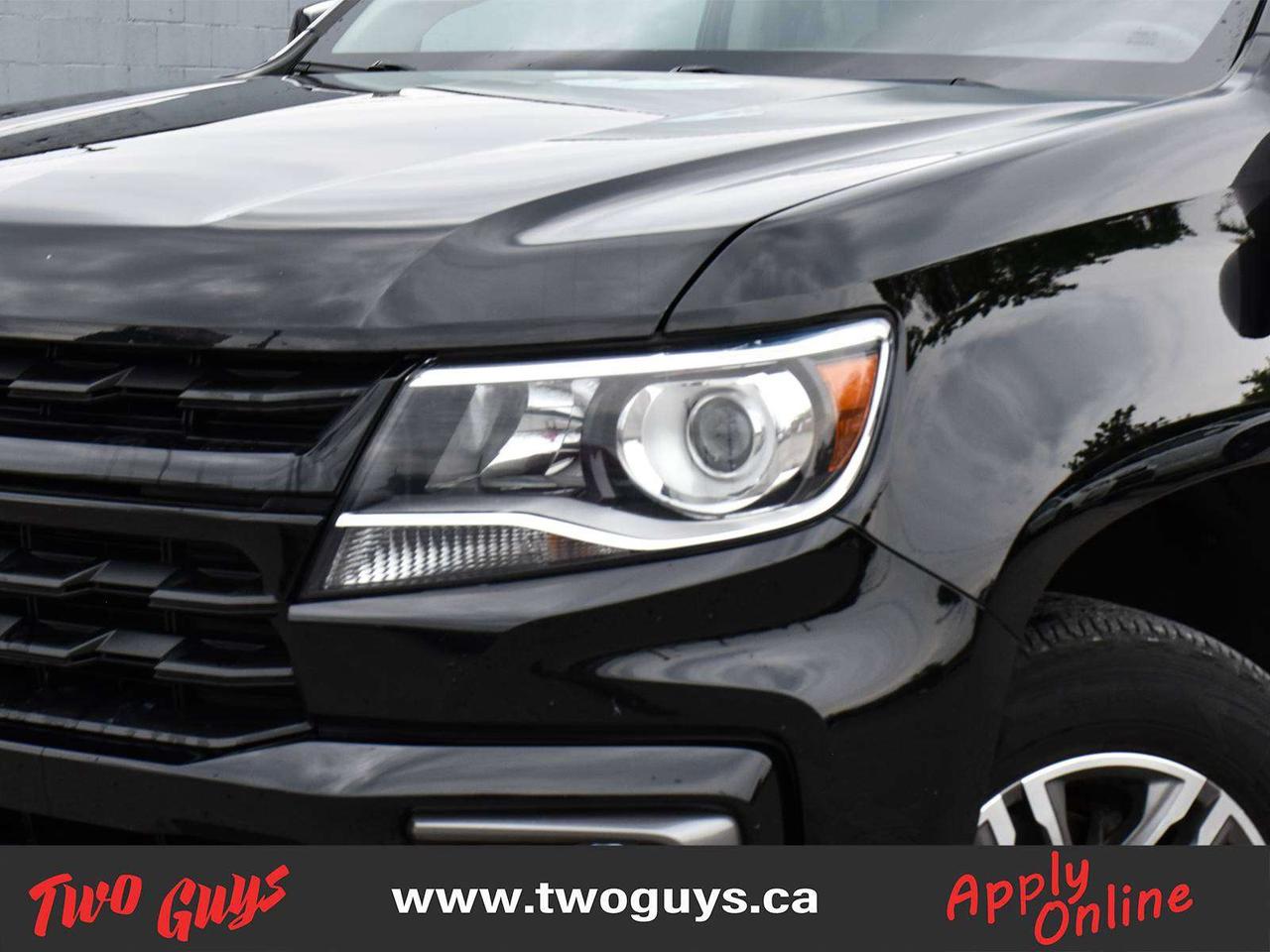 2022 Chevrolet Colorado 4WD LT Photo2