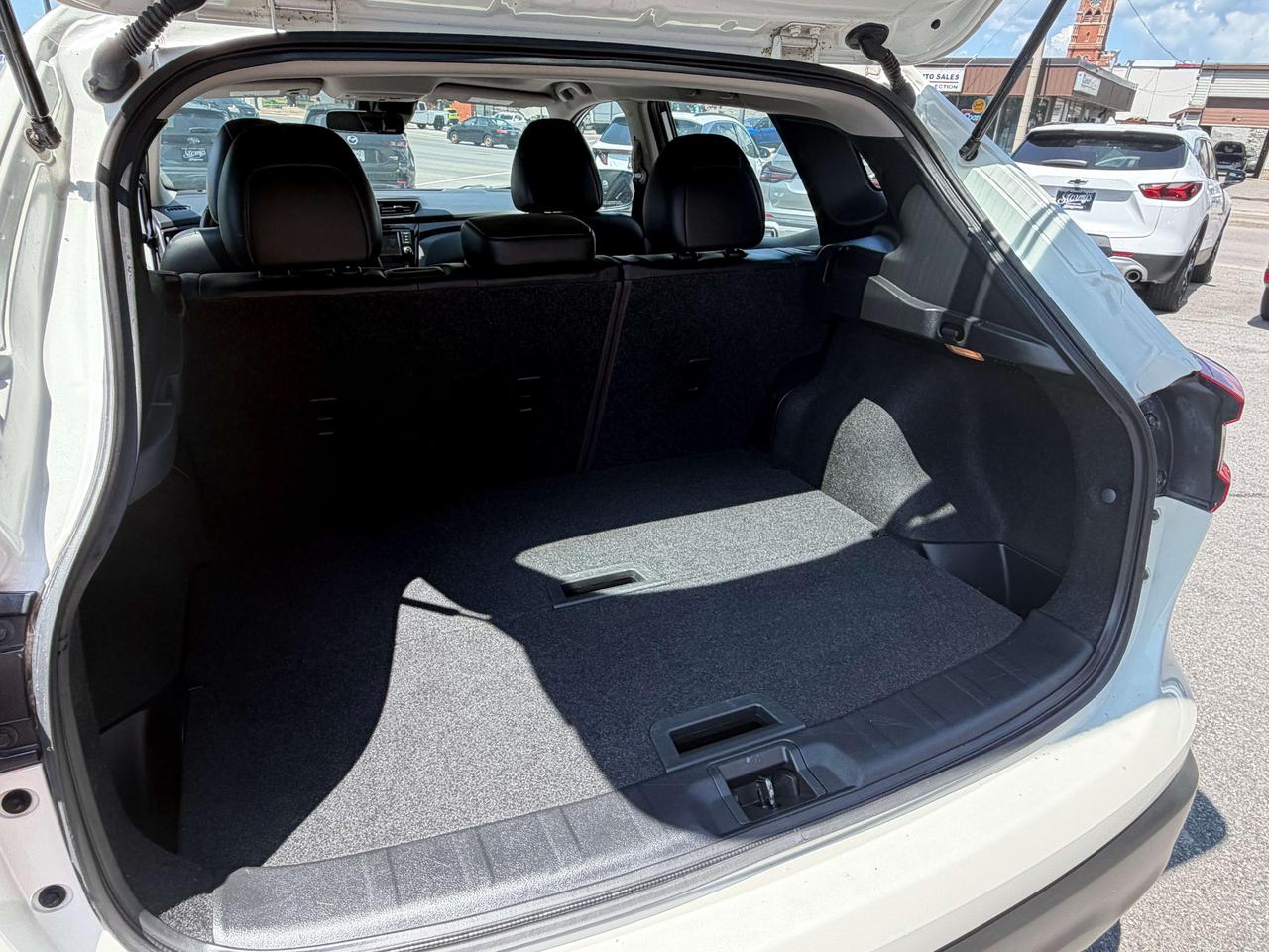 2023 Nissan Qashqai SL ***CALL BELLEVILLE 613-961-8848*** Photo