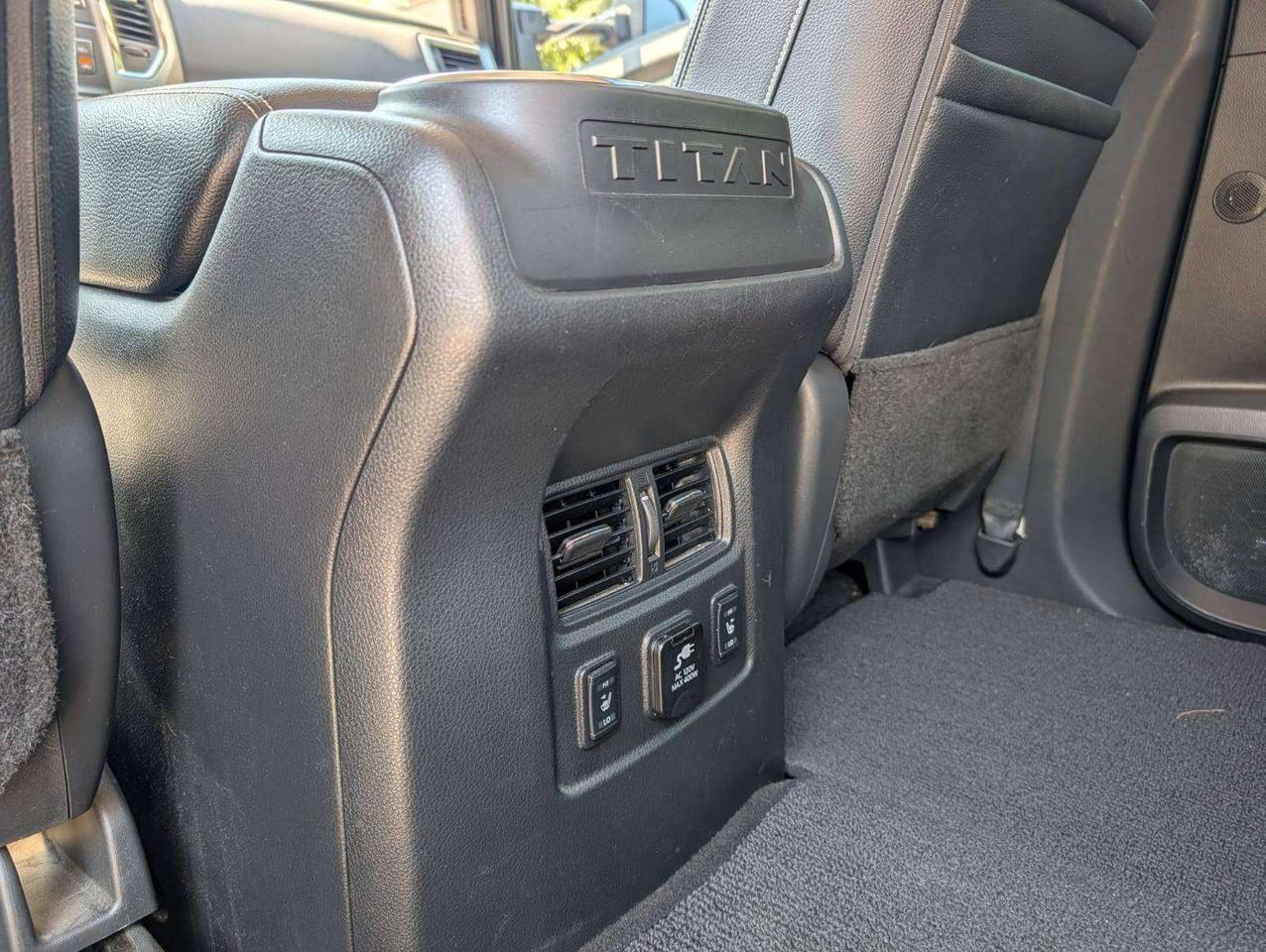 2018 Nissan Titan PRO Photo