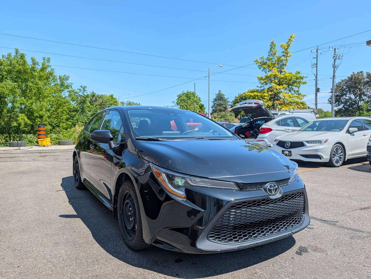 2021 Toyota Corolla LE Photo0