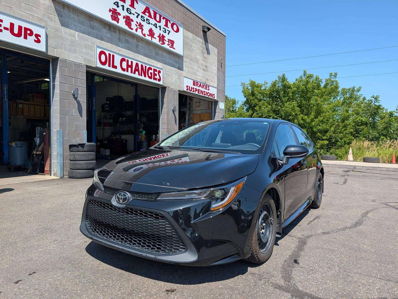 2021 Toyota Corolla LE Photo2