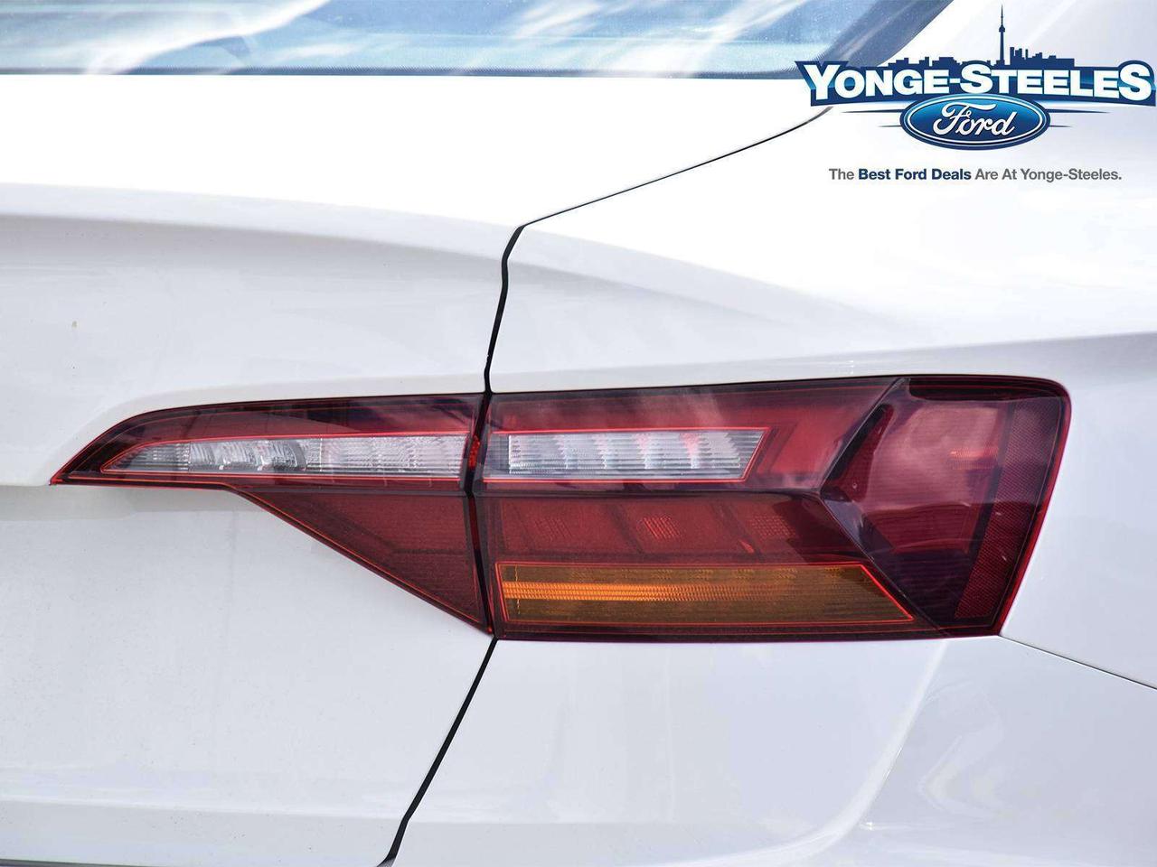 2019 Volkswagen Jetta Execline Photo