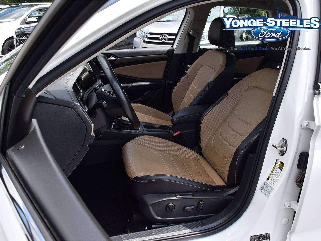 2019 Volkswagen Jetta Execline Photo