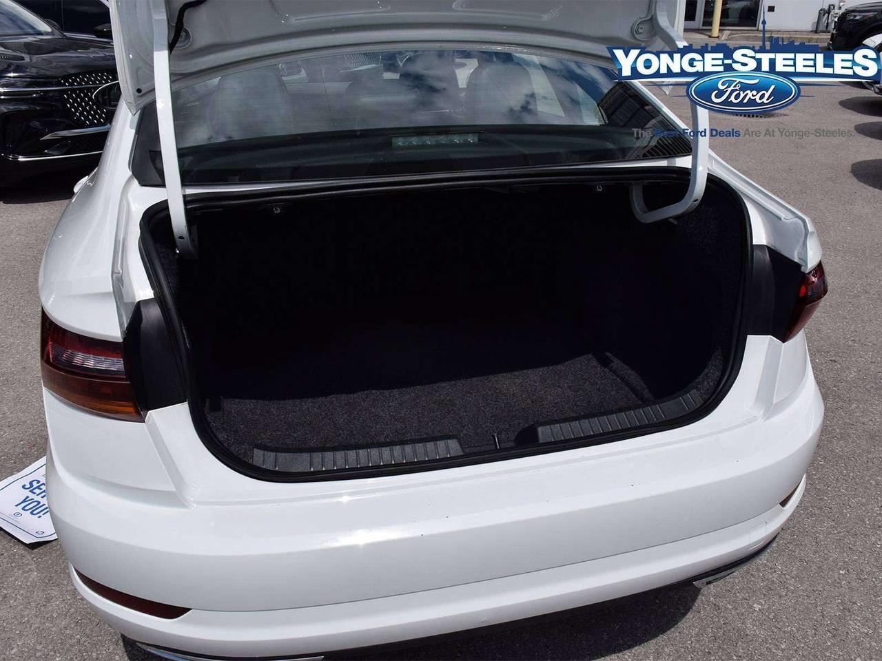 2019 Volkswagen Jetta Execline Photo