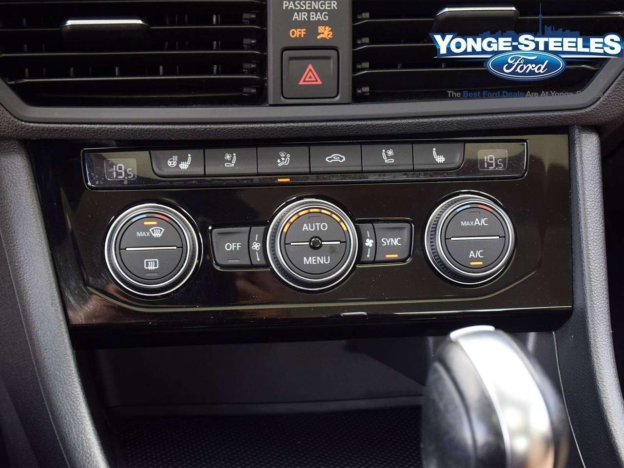 2019 Volkswagen Jetta Execline Photo