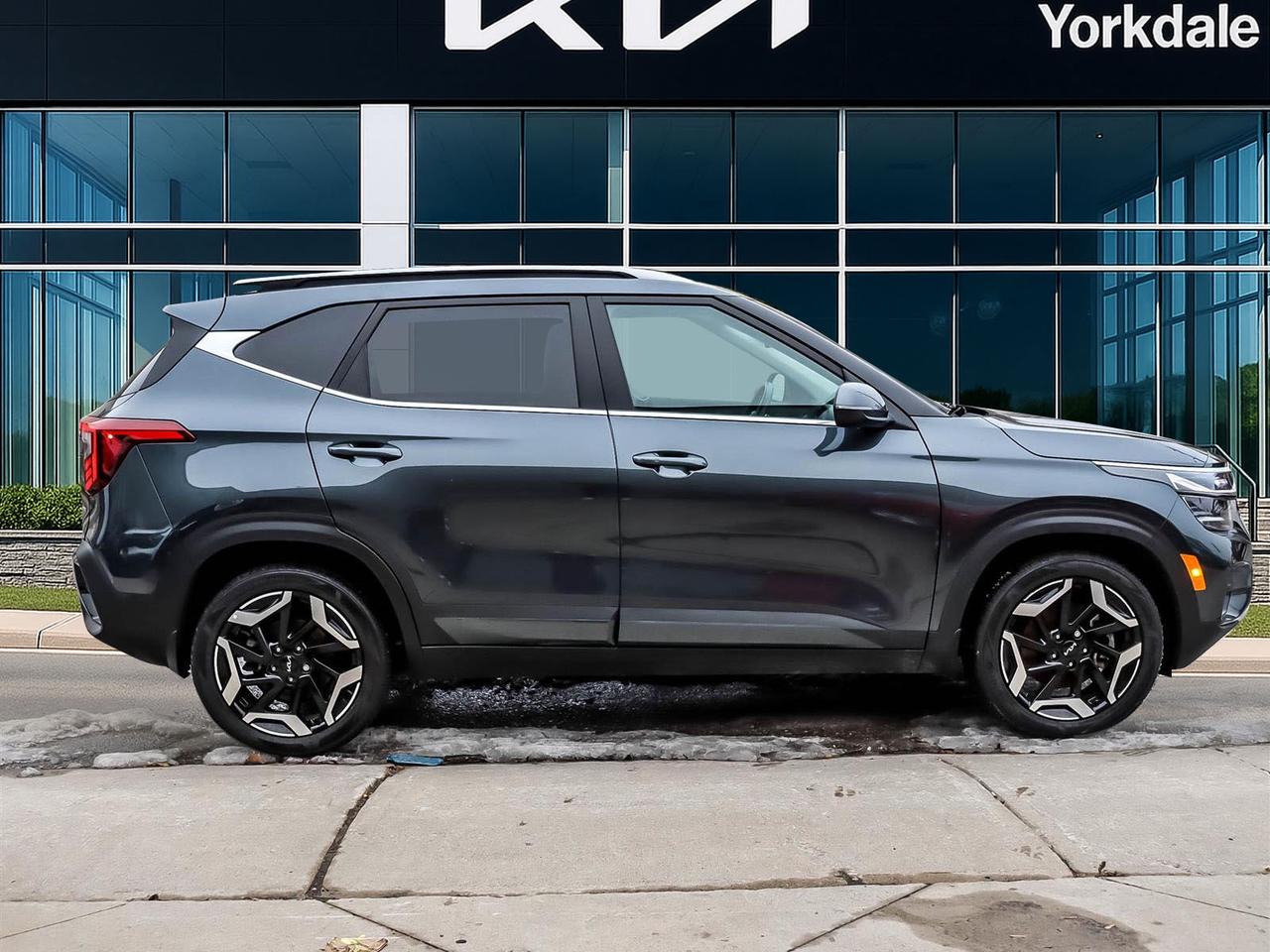 2025 Kia Seltos SX Turbo Photo