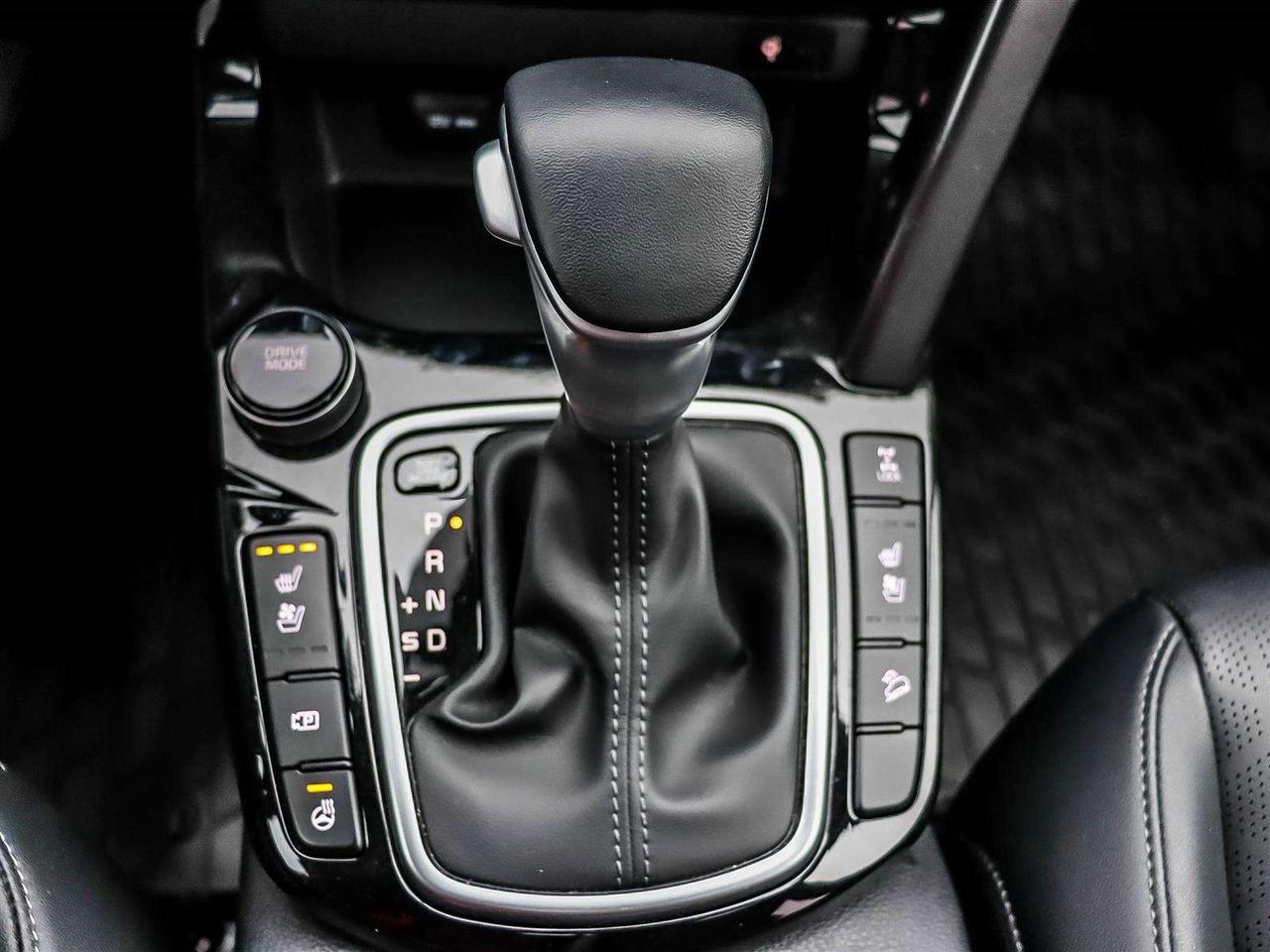 2025 Kia Seltos SX Turbo Photo