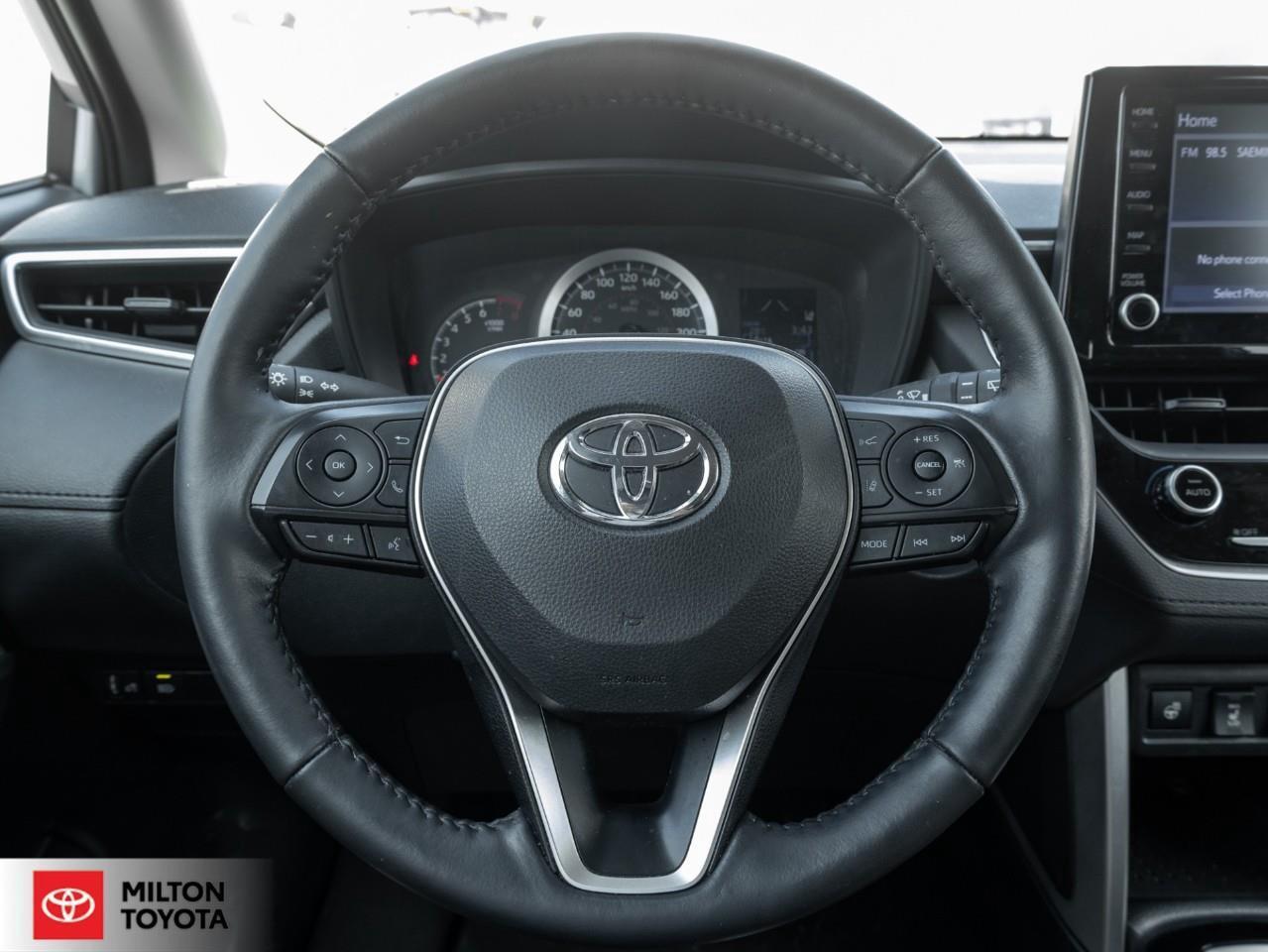 2022 Toyota Corolla Cross BLIND SPOT HEATED STEERING PUSH START 8 TOUCHSCREE Photo