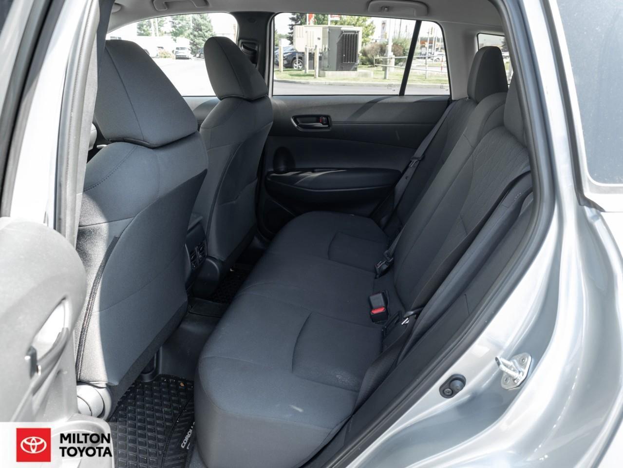 2022 Toyota Corolla Cross BLIND SPOT HEATED STEERING PUSH START 8 TOUCHSCREE Photo