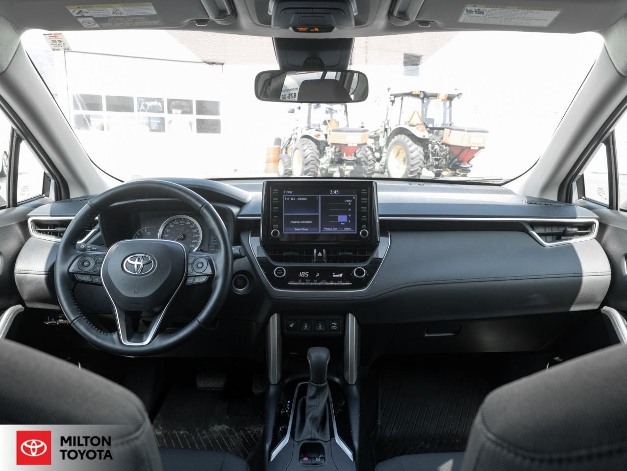 2022 Toyota Corolla Cross BLIND SPOT HEATED STEERING PUSH START 8 TOUCHSCREE Photo