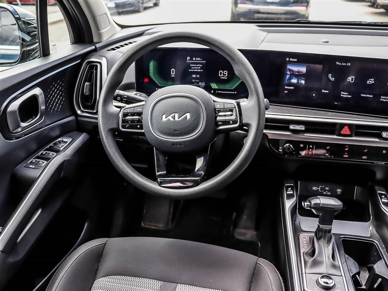 2025 Kia Sorento LX Photo