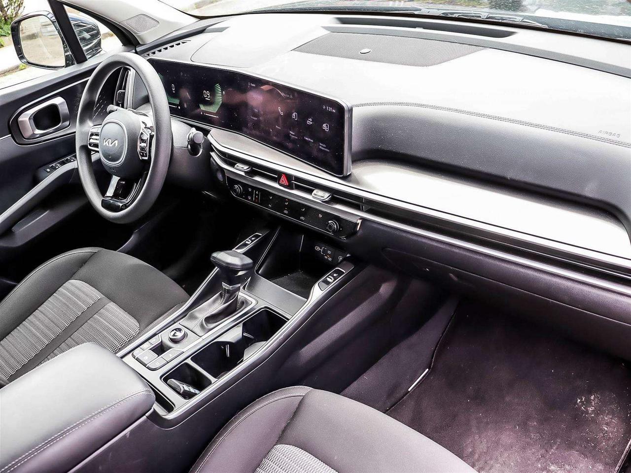 2025 Kia Sorento LX Photo