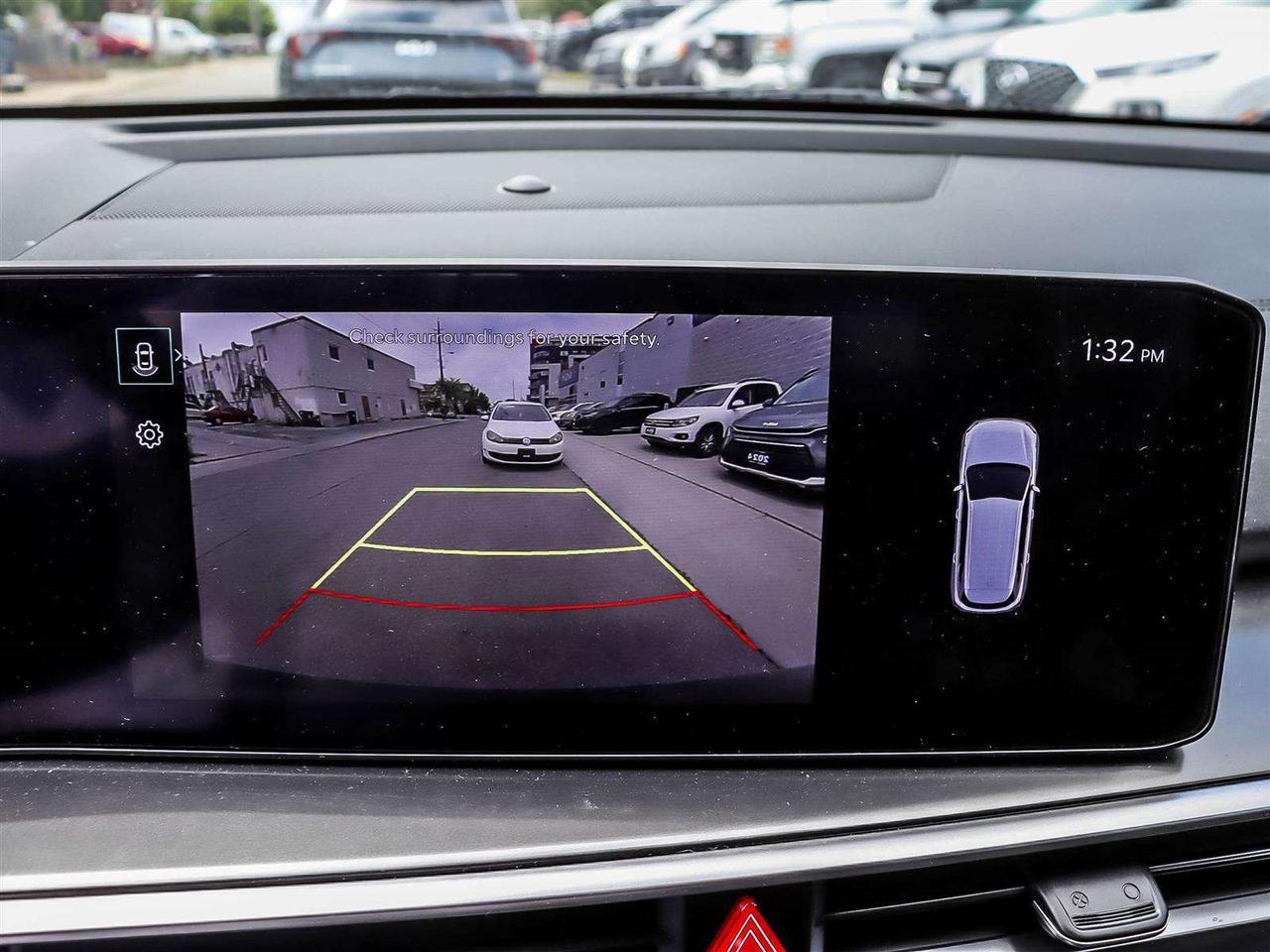 2025 Kia Sorento LX Photo