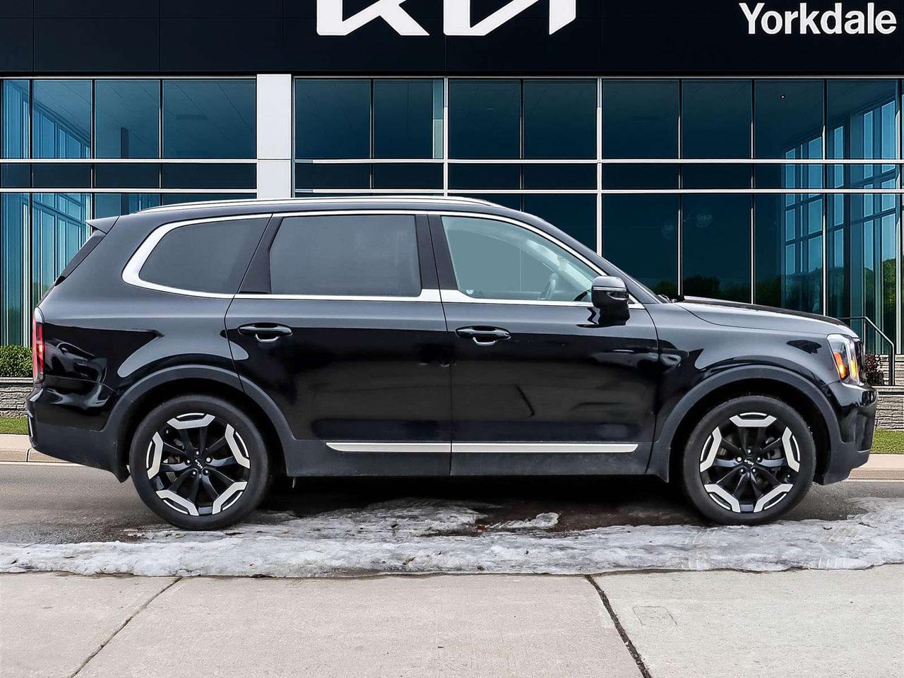 2024 Kia Telluride EX Photo2