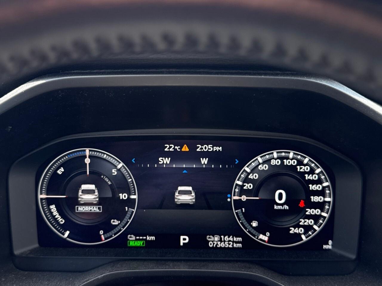 2024 Mitsubishi Outlander PHEV LE   PLUG IN HYBRID   3 ROW SEATING   NAV Photo
