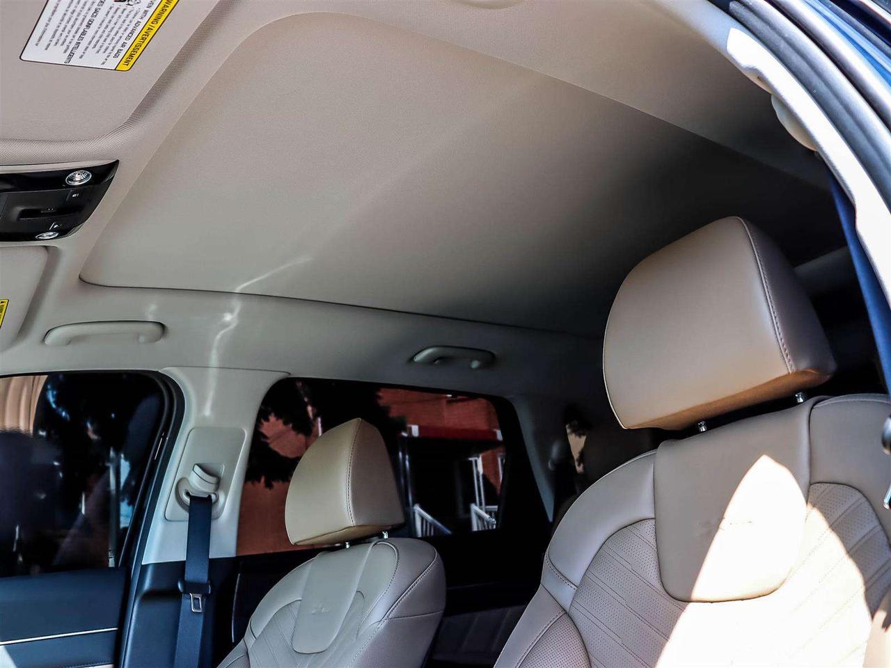 2025 Kia Sorento X-Line Limited Photo2