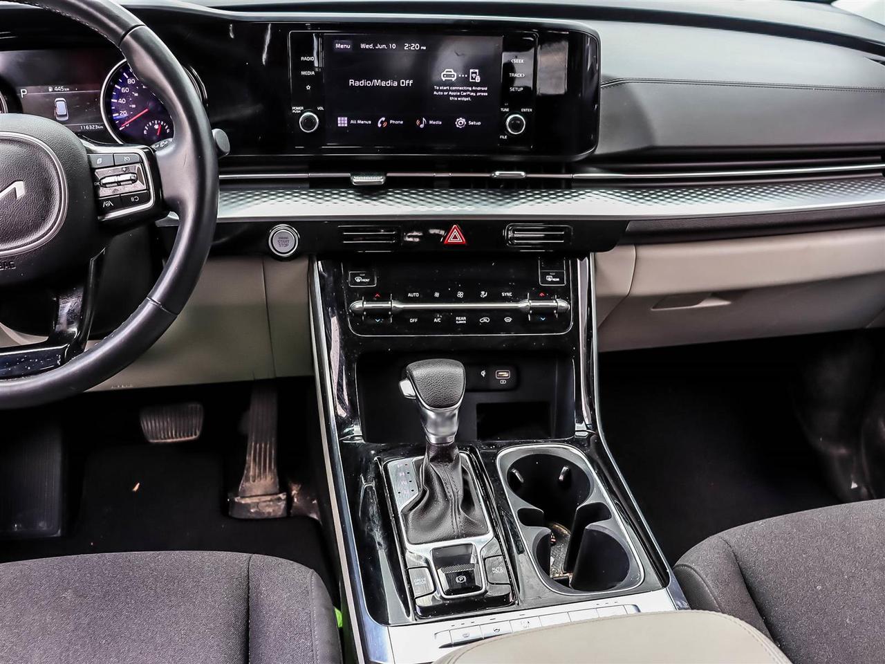 2024 Kia Carnival LX+ Photo
