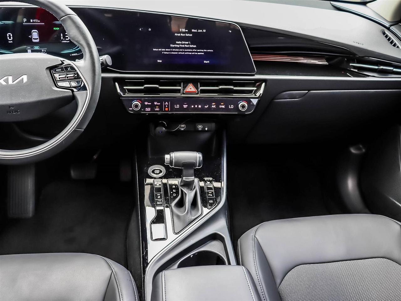 2024 Kia NIRO EX Photo