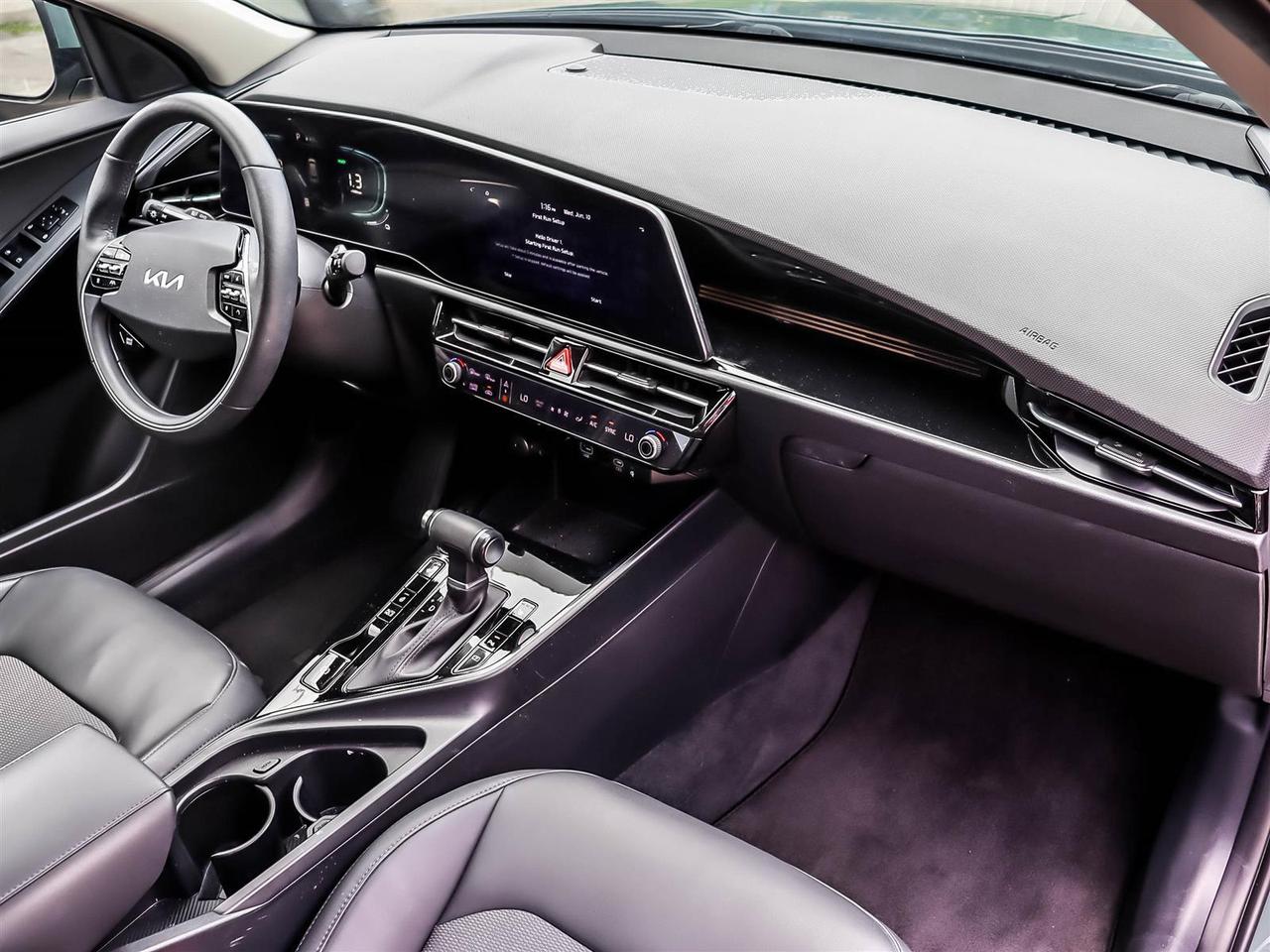 2024 Kia NIRO EX Photo