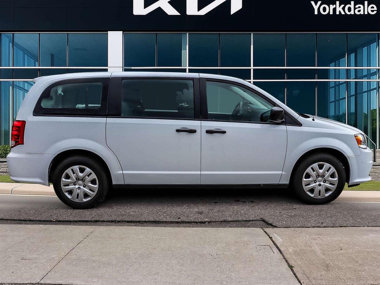 2020 Dodge Grand Caravan SE Photo