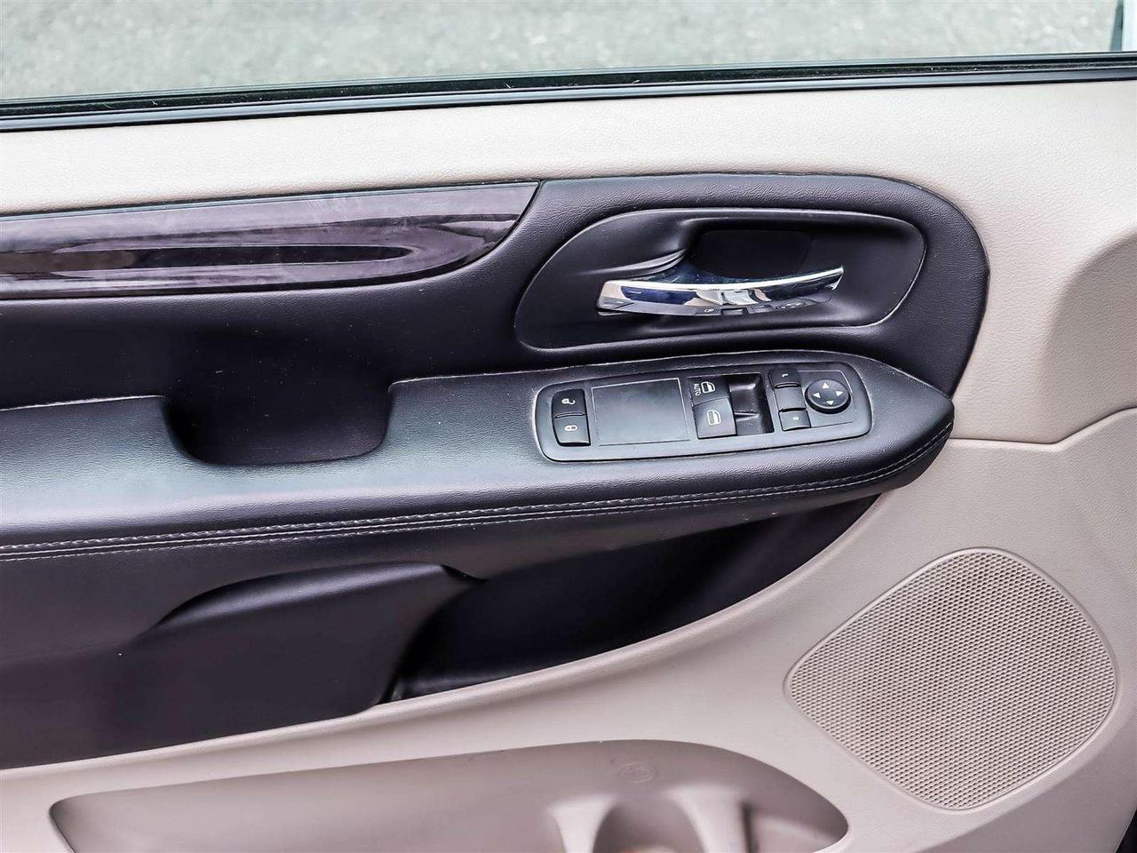 2020 Dodge Grand Caravan SE Photo