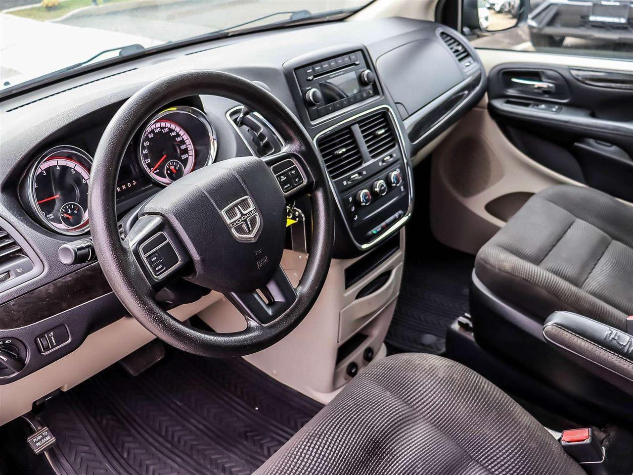2020 Dodge Grand Caravan SE Photo