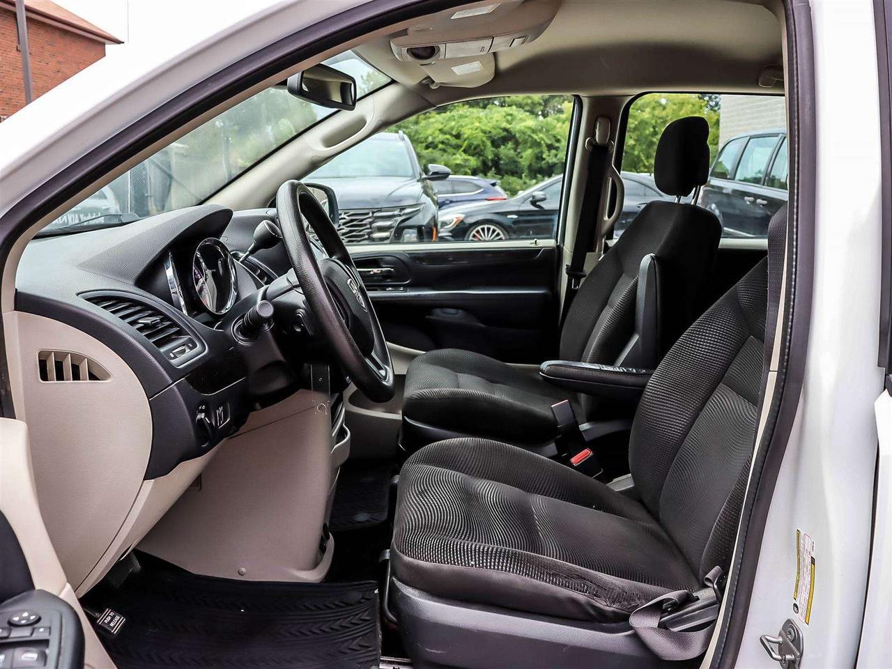 2020 Dodge Grand Caravan SE Photo