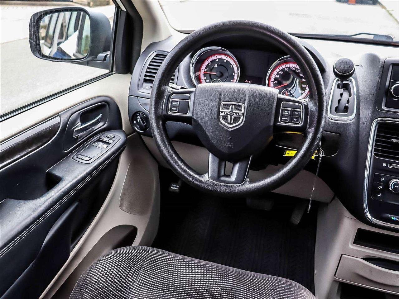 2020 Dodge Grand Caravan SE Photo
