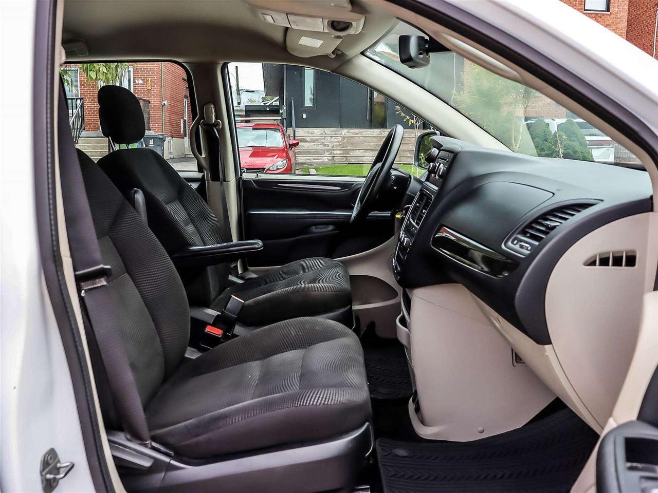 2020 Dodge Grand Caravan SE Photo
