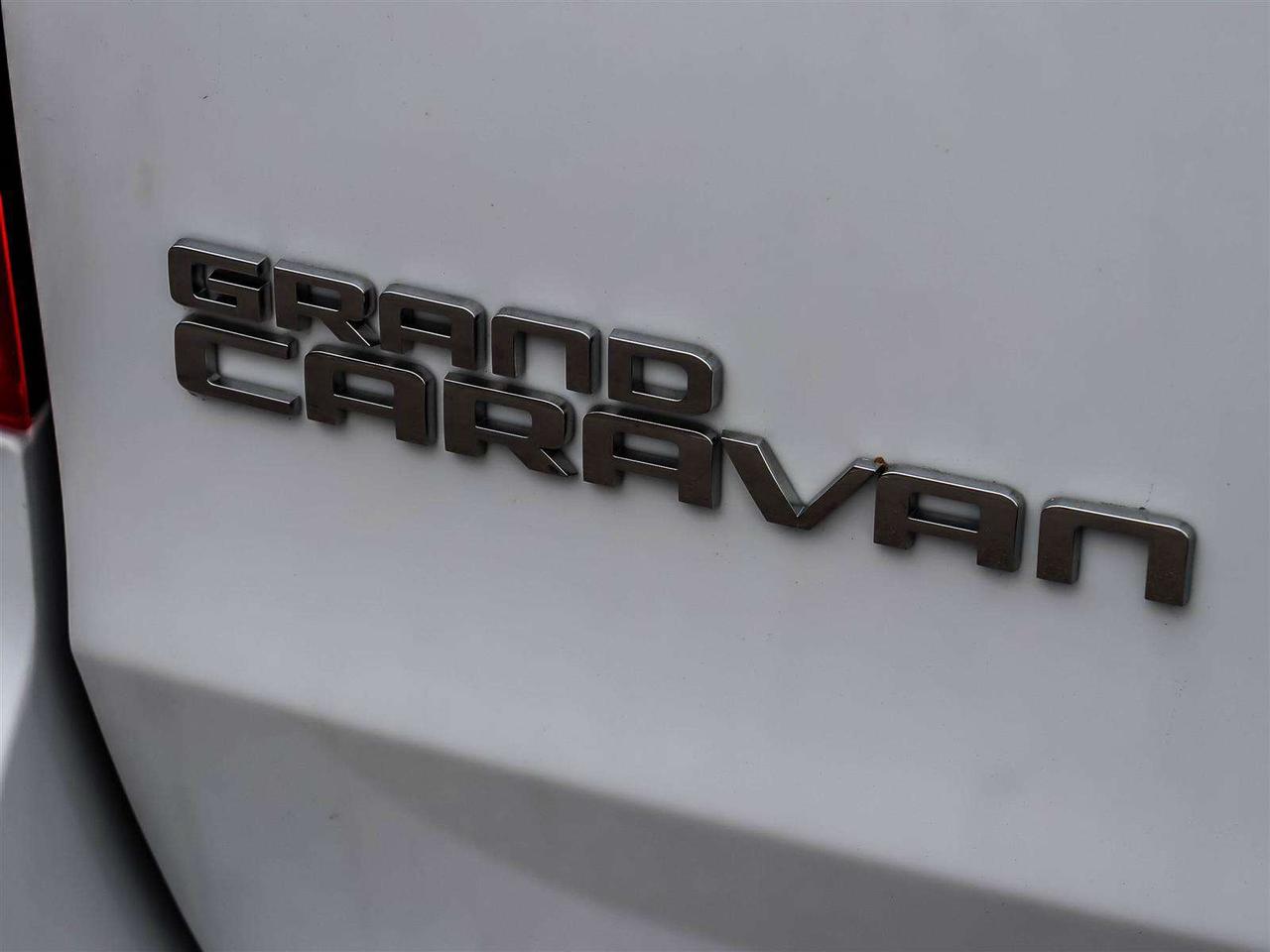 2020 Dodge Grand Caravan SE Photo