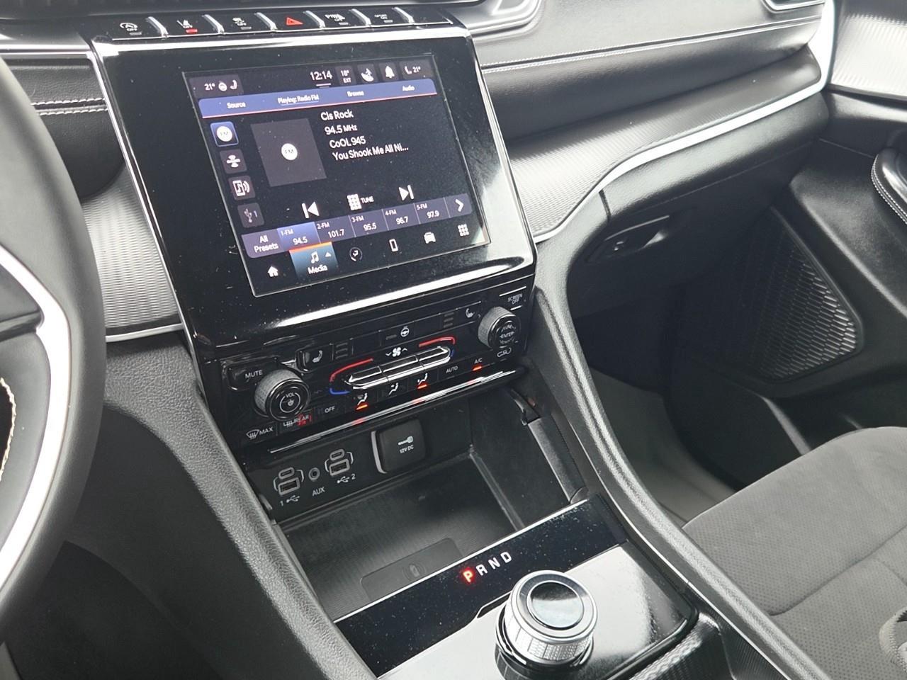 2024 Jeep Grand Cherokee L ALTITUDE 4X4 Photo