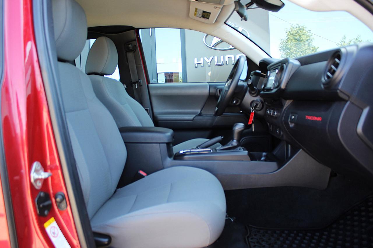 2018 Toyota Tacoma SR+ / FULLY CERTIFIED! Photo