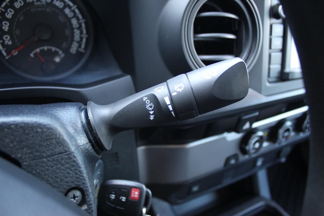 2018 Toyota Tacoma SR+ / FULLY CERTIFIED! Photo