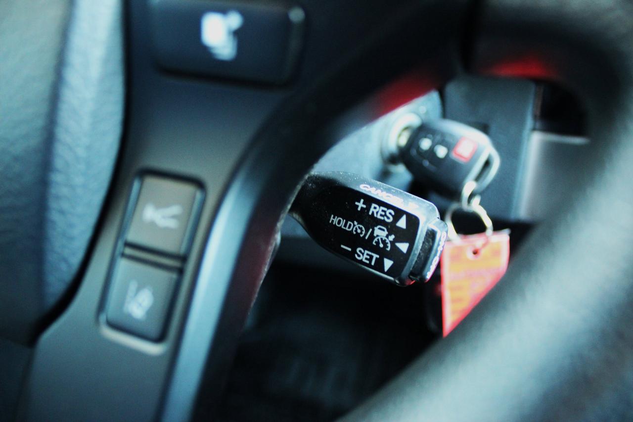 2018 Toyota Tacoma SR+ / FULLY CERTIFIED! Photo