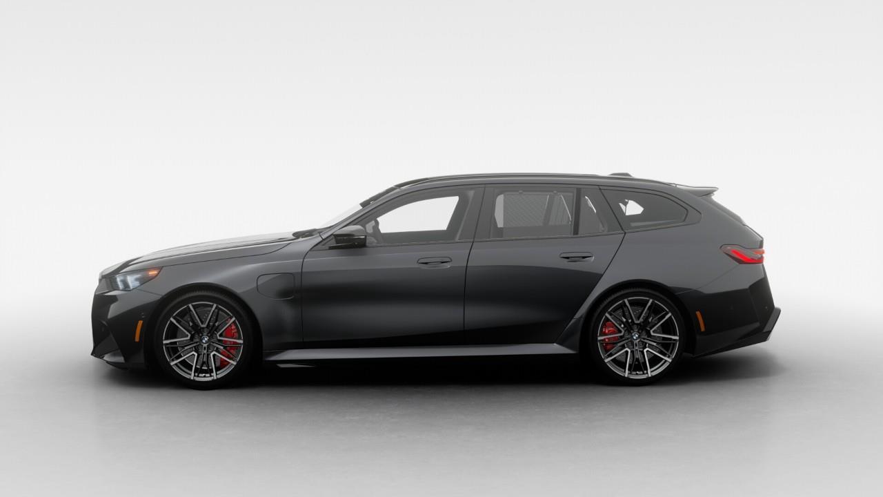 2027 BMW M5 Base 4dr All-Wheel Drive Touring Photo