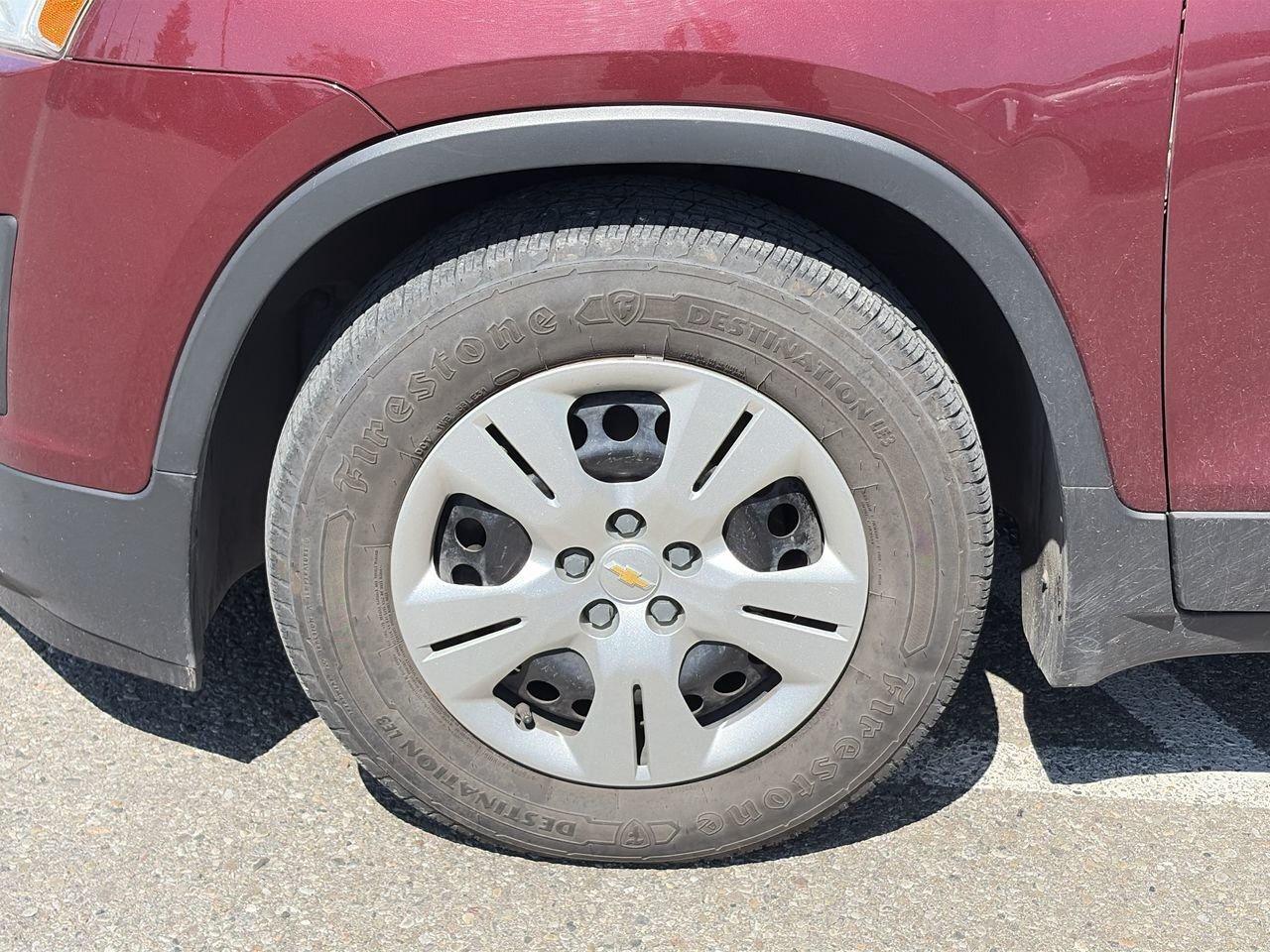 2014 Chevrolet Trax LS FWD CLOTH   BLUETOOTH CONNECTION   STEERING PHO Photo
